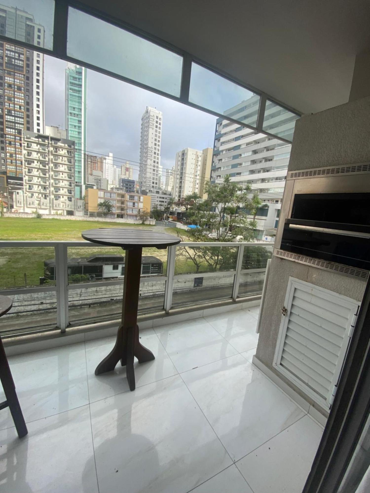 Apartamento Enorme Em Balneario Camboriu